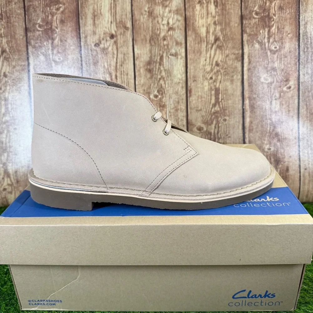 Clarks Shepton Desert Boot Mens Size 11 M Taupe Distressed Suede Chukka